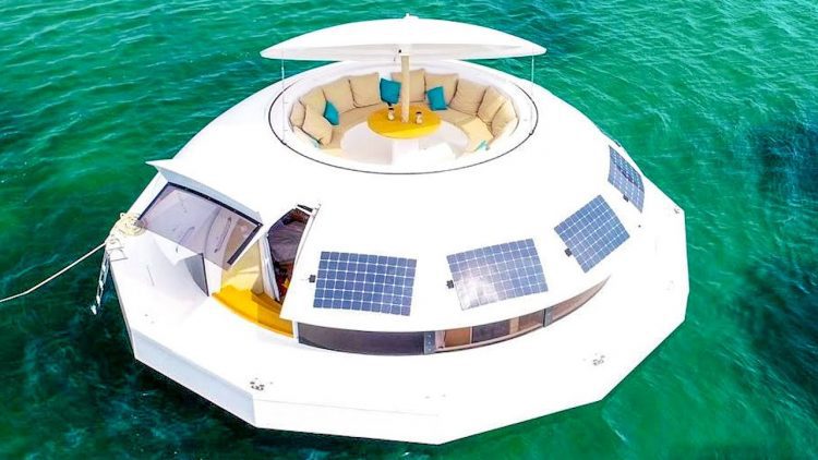 5 Unique Tiny Floating Houses ⛵ Inspiring living on water