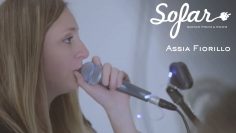 Assia Fiorillo – Nel buio del letto | Sofar Naples