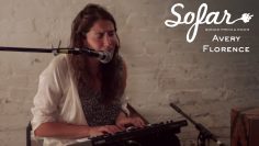 Avery Florence – Black Waves | Sofar Montréal