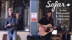 Gard Nergaard & Michael Krumins – Å legge på svøm | Sofar Gothenburg