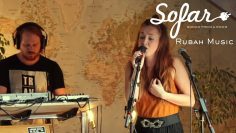 Rubah Music – Fight this war | Sofar Leiden