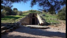 The Treasury of Atreus, c. 1300-1250 B.C.E., Mycenae, 希腊