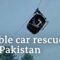 Pakistan: Locals rescue people trapped in a dangling cable car | DW News